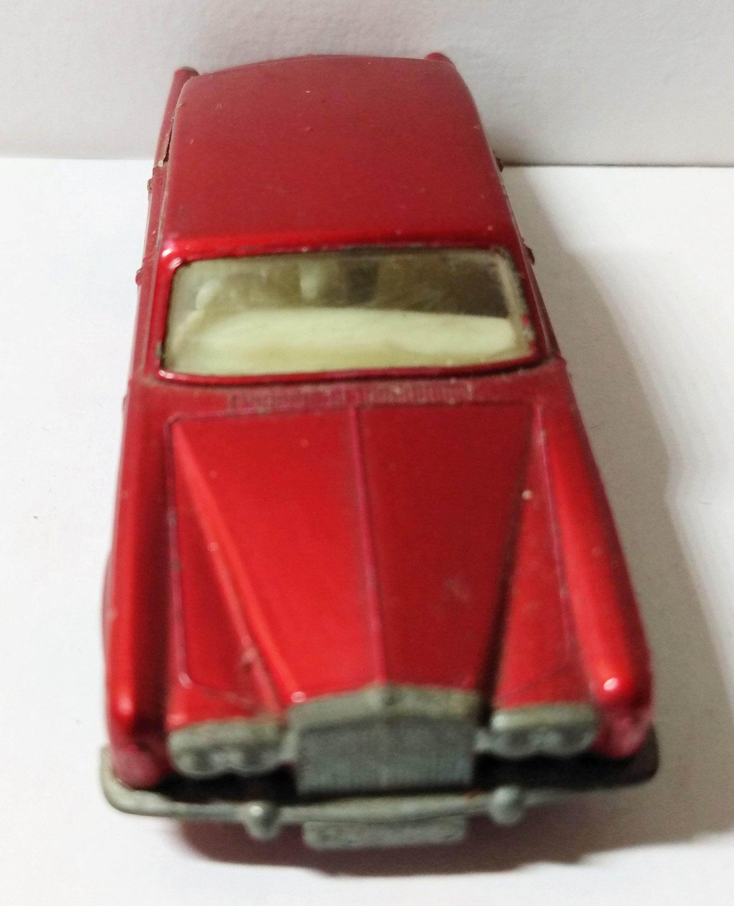 Lesney Matchbox no. 24 Rolls Royce Silver Shadow Made in England 1967 - TulipStuff