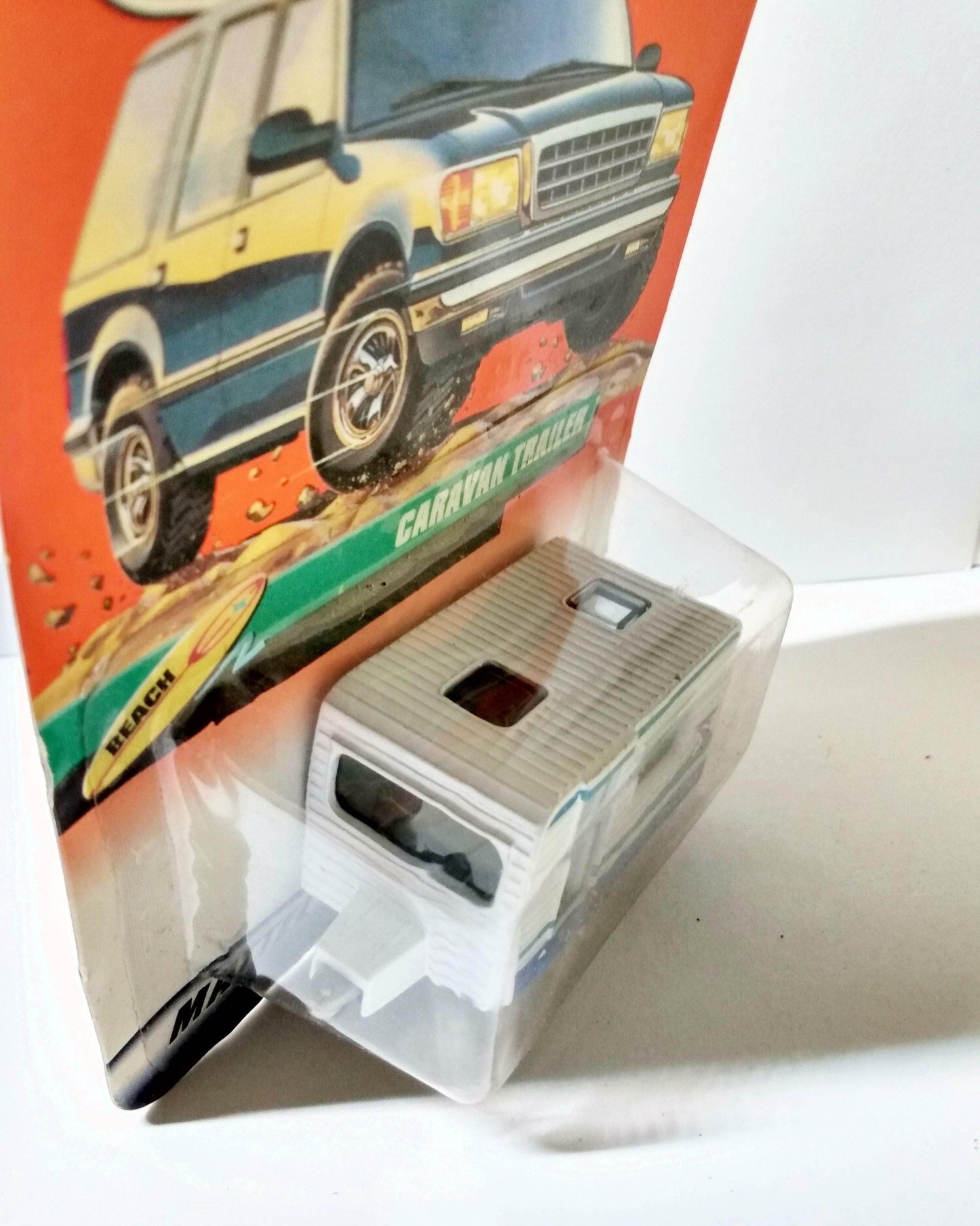 Matchbox 52 Beach Series Caravan Trailer Diecast Metal 1999 - TulipStuff