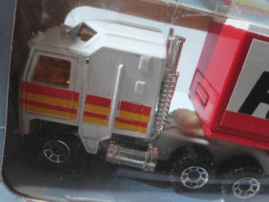 Lesney Matchbox Convoy CY8 Kenworth C.O.E. Peterbilt Box Truck Redcap - TulipStuff