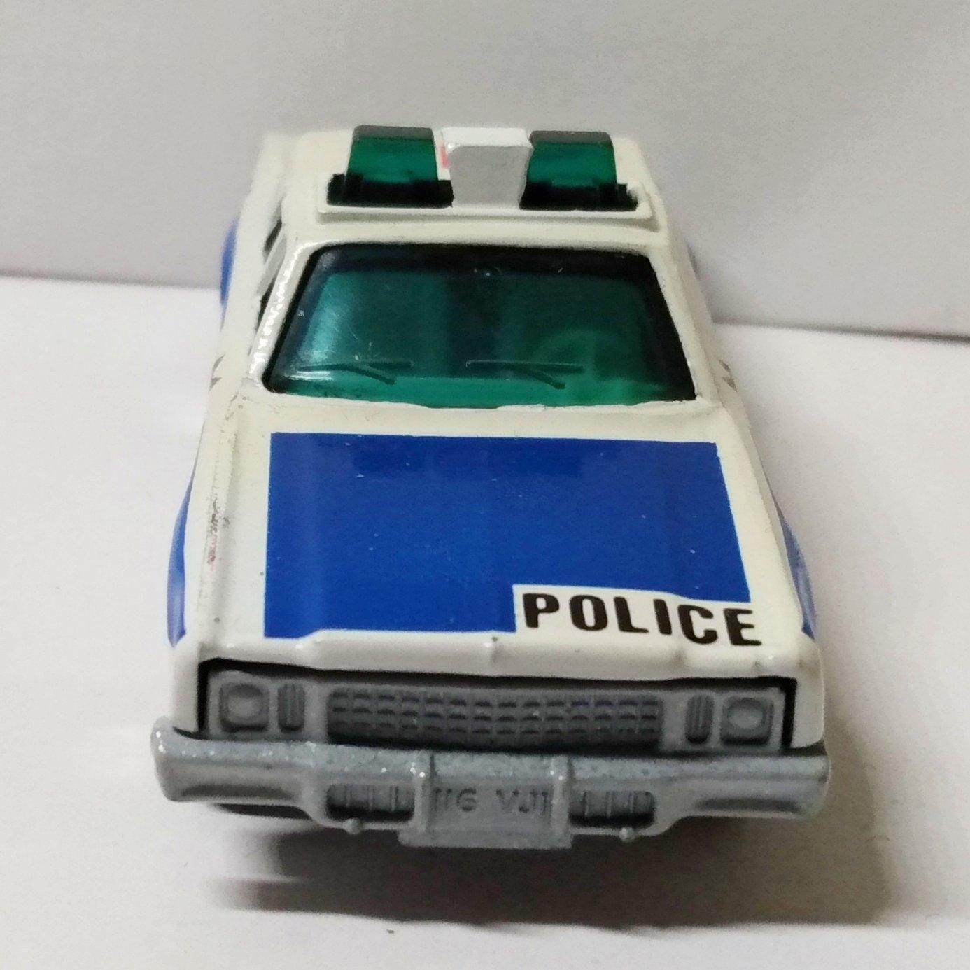 Matchbox 10 Plymouth Gran Fury Police Car SFPD 1979 - TulipStuff