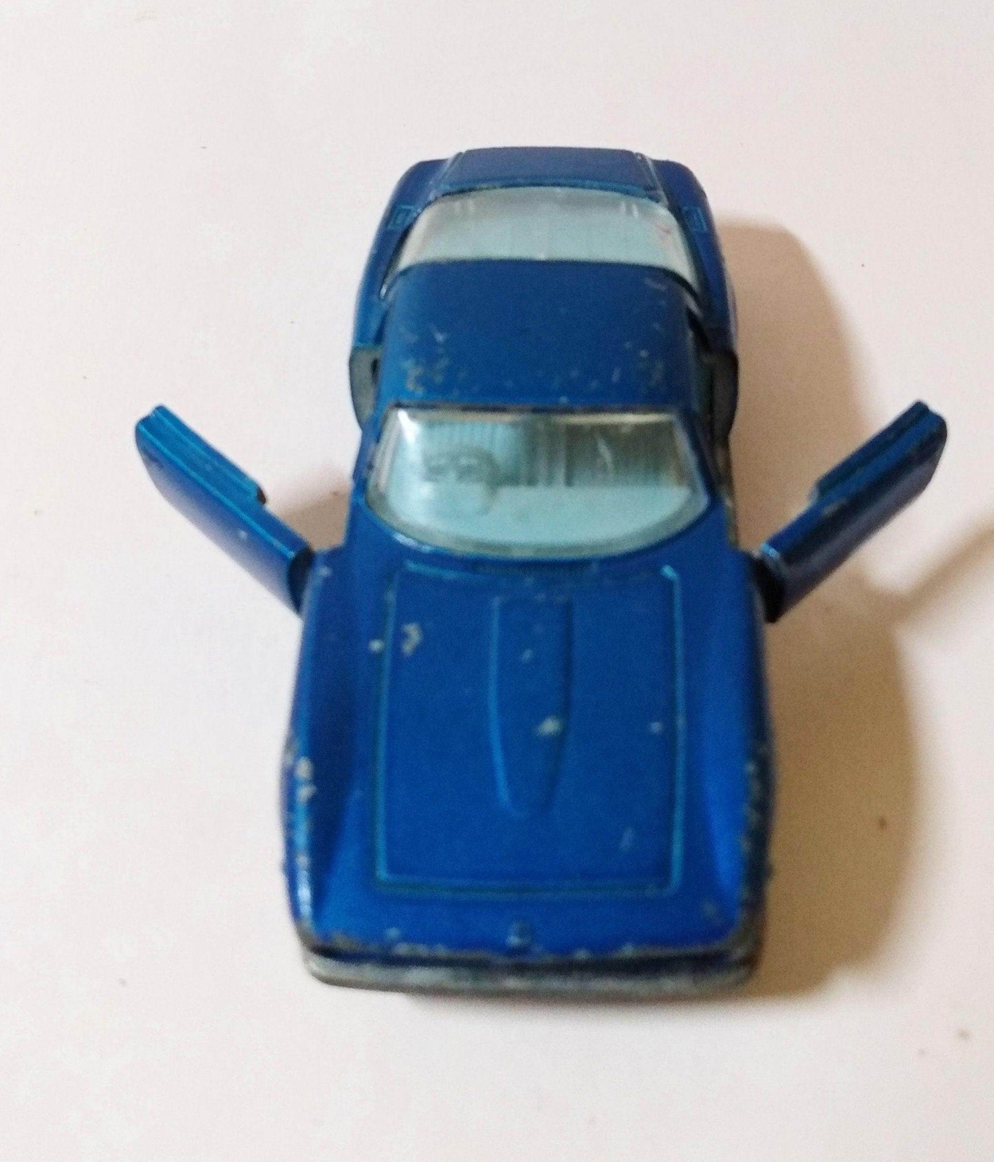Lesney Matchbox no. 14 Iso Grifo Italian Sports Car 1968 - TulipStuff