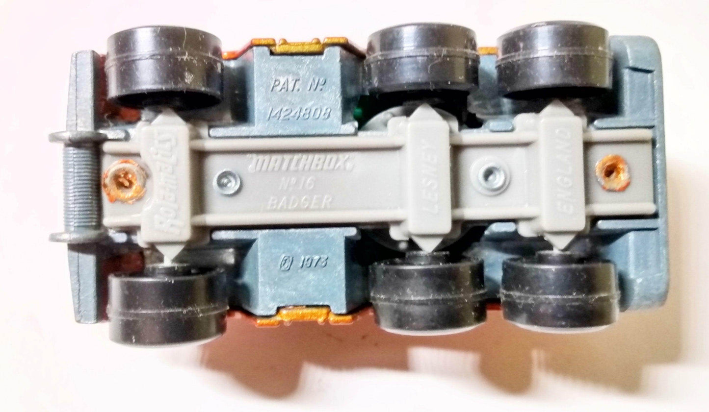 Lesney Matchbox No. 16 Badger Exploration Truck Rola-matics 1974 - TulipStuff