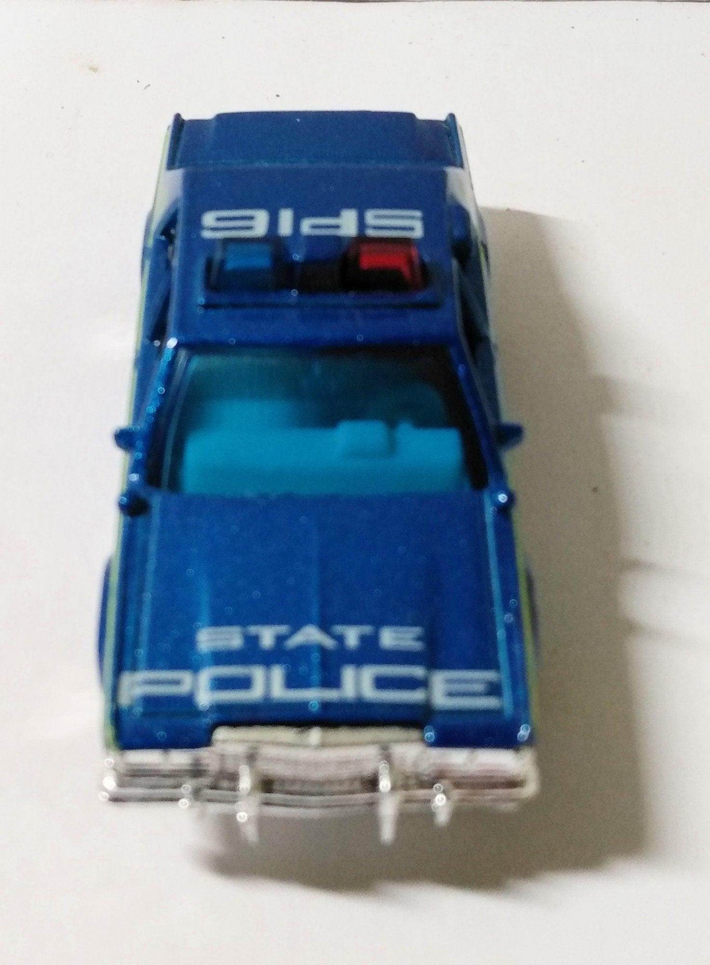 Matchbox 16 Ford LTD State Police Car Diecast Metal 1996 - TulipStuff