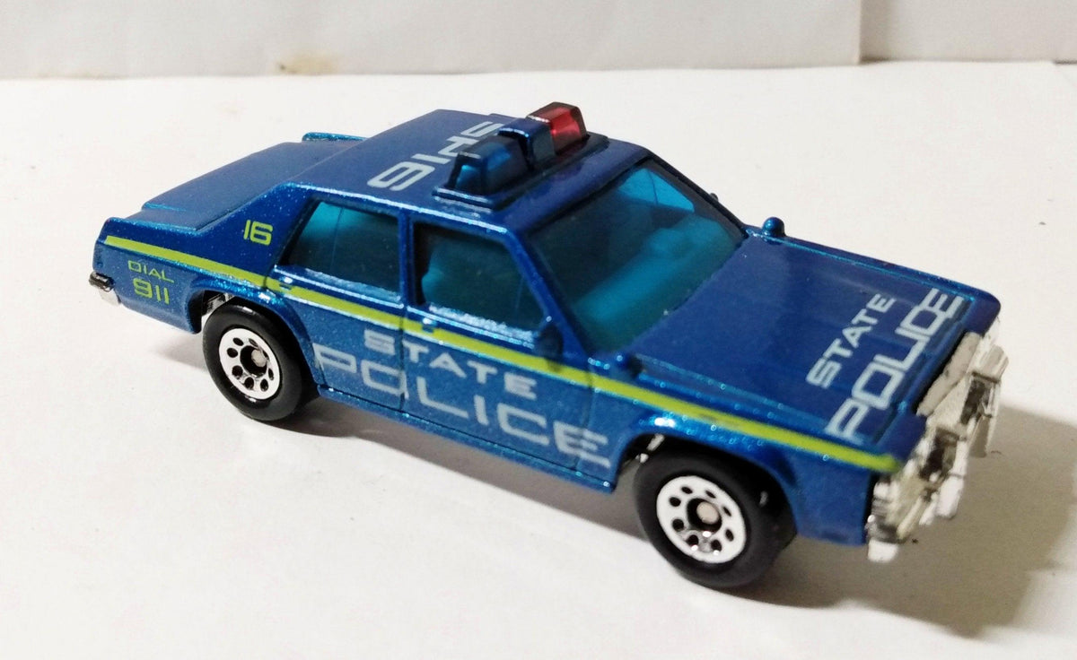 Matchbox 16 Ford LTD State Police Car Diecast Metal 1996 – TulipStuff