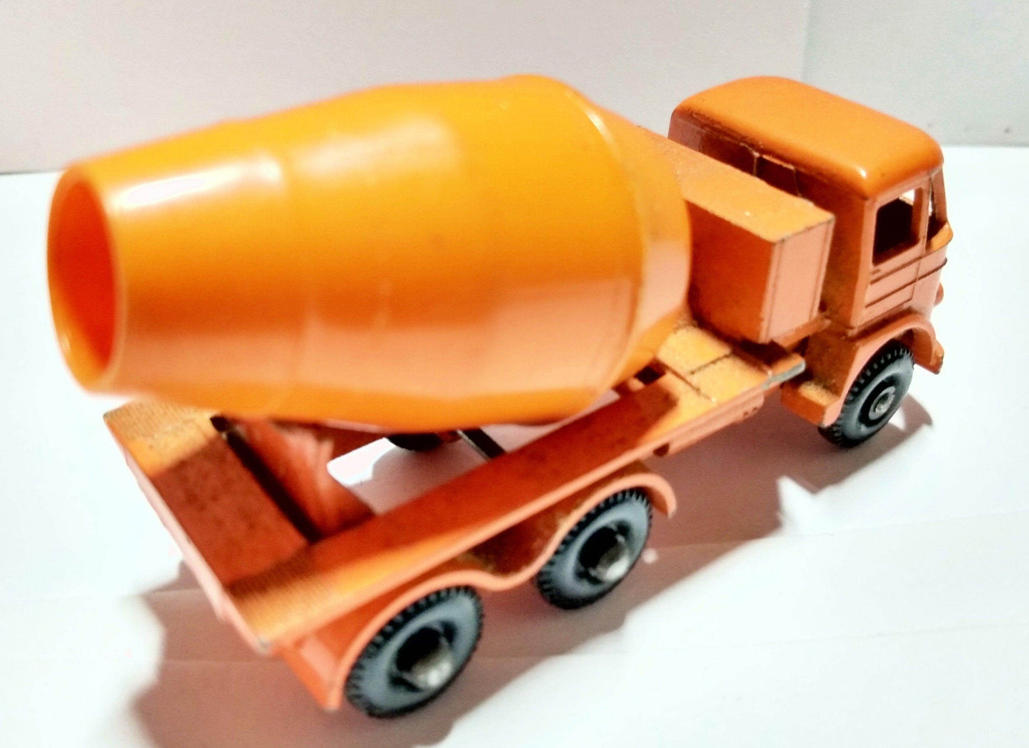 Lesney Matchbox 26 Foden Cement Mixer Truck 1961 England - TulipStuff