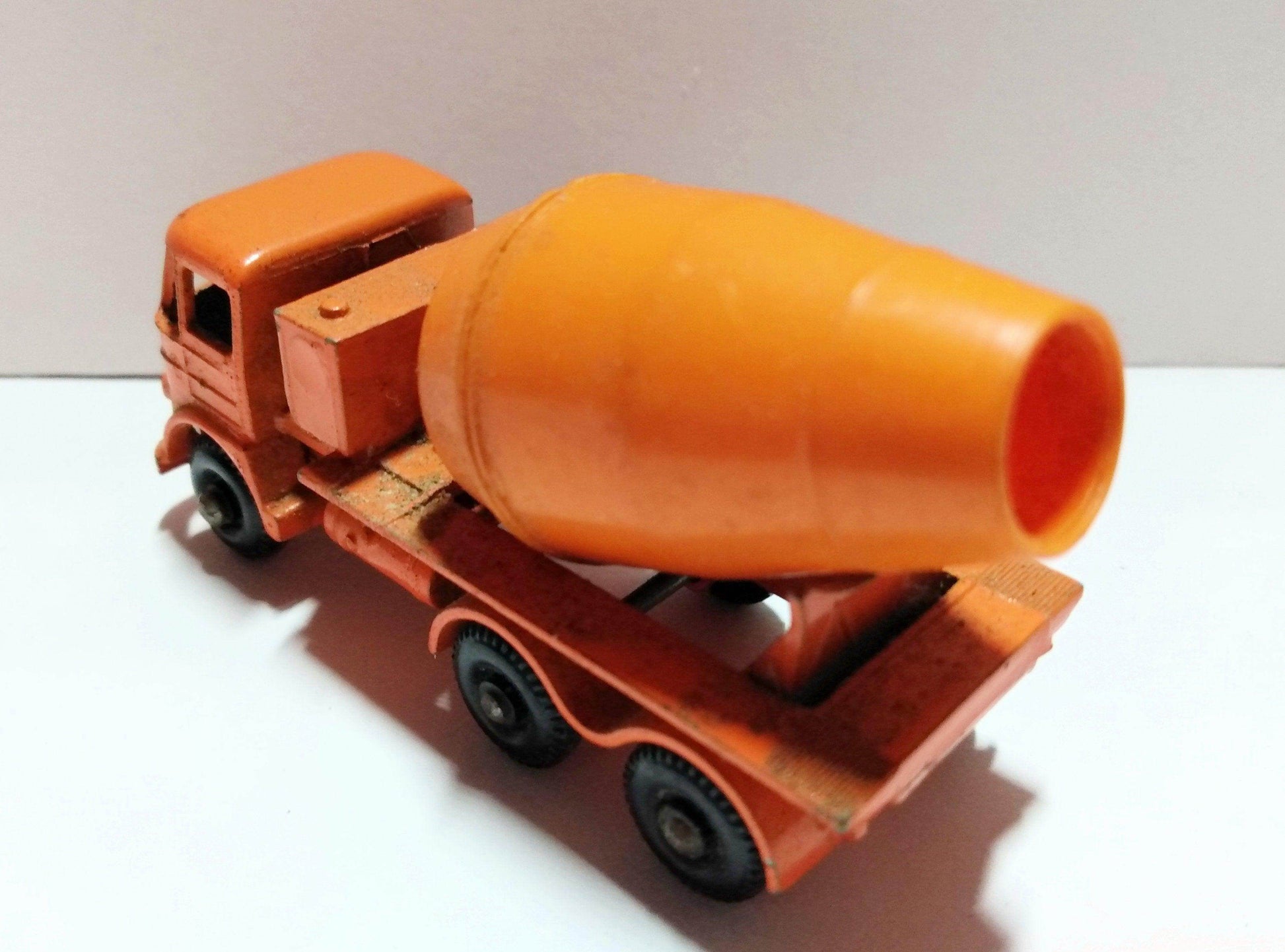 Lesney Matchbox 26 Foden Cement Mixer Truck 1961 England - TulipStuff