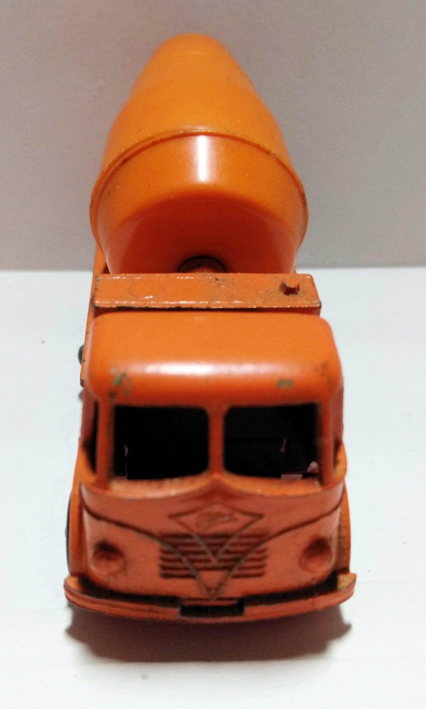 Lesney Matchbox 26 Foden Cement Mixer Truck 1961 England - TulipStuff