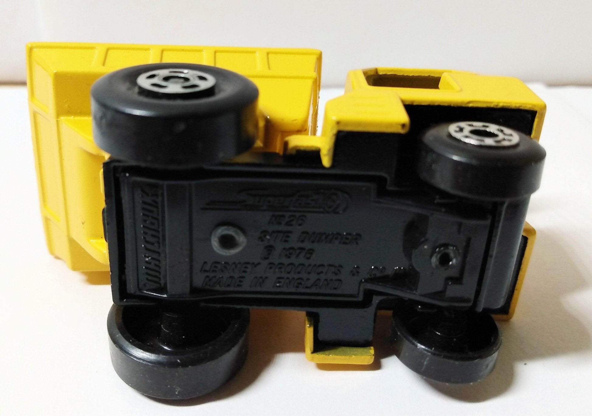 Lesney Matchbox 26 Site Dumper Dump Truck Superfast England 1976 - TulipStuff
