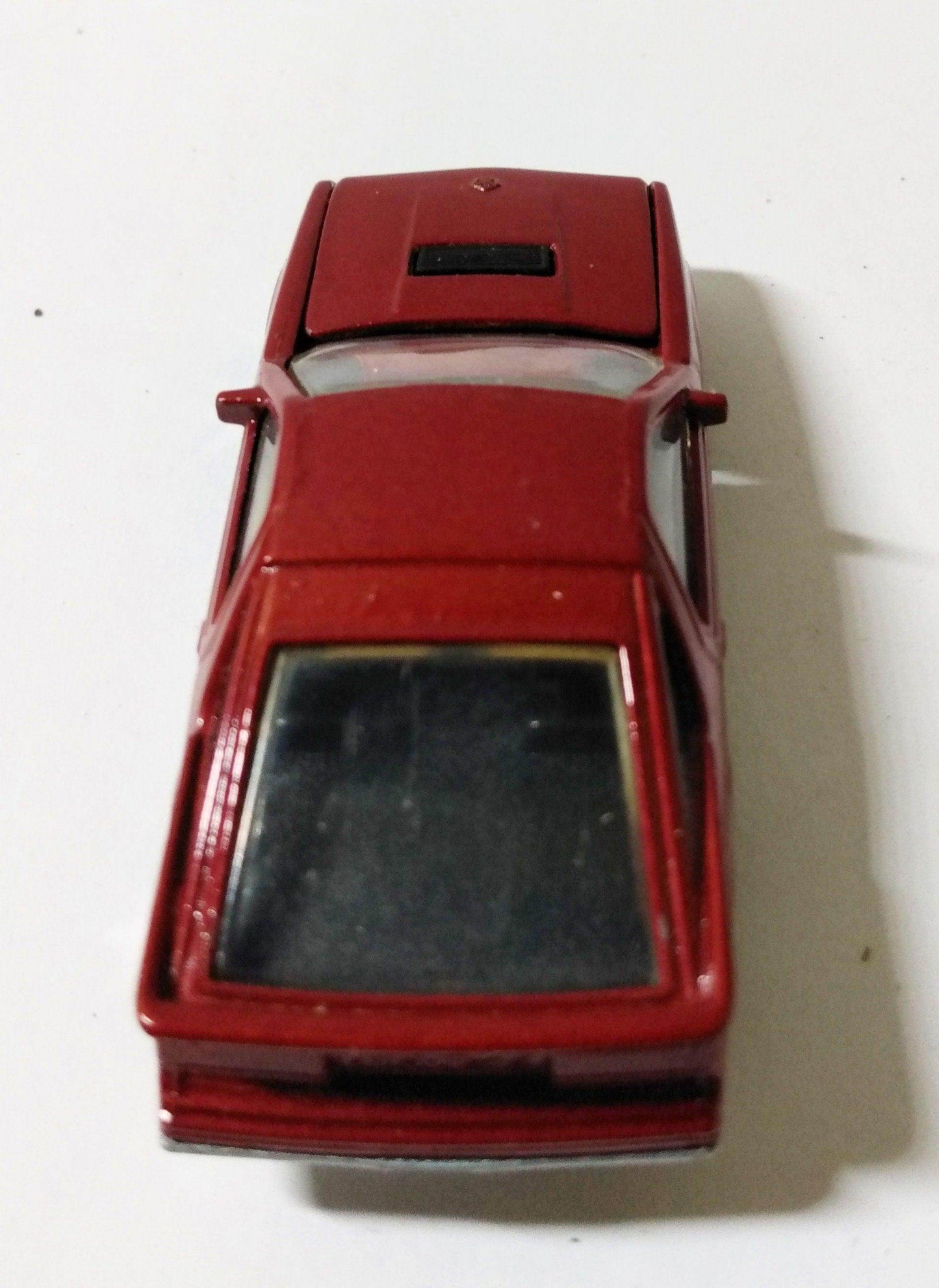 Matchbox no. 28 1984 Dodge Daytona Turbo Z England - TulipStuff