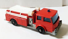 Load image into Gallery viewer, Lesney Matchbox 29 Fire Pumper Truck Diecast 1966 England - TulipStuff
