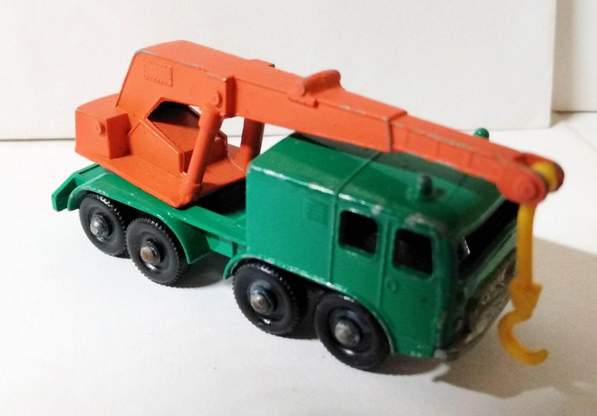 Lesney Matchbox 30 8-Wheel Crane Truck Diecast 1965 England - TulipStuff