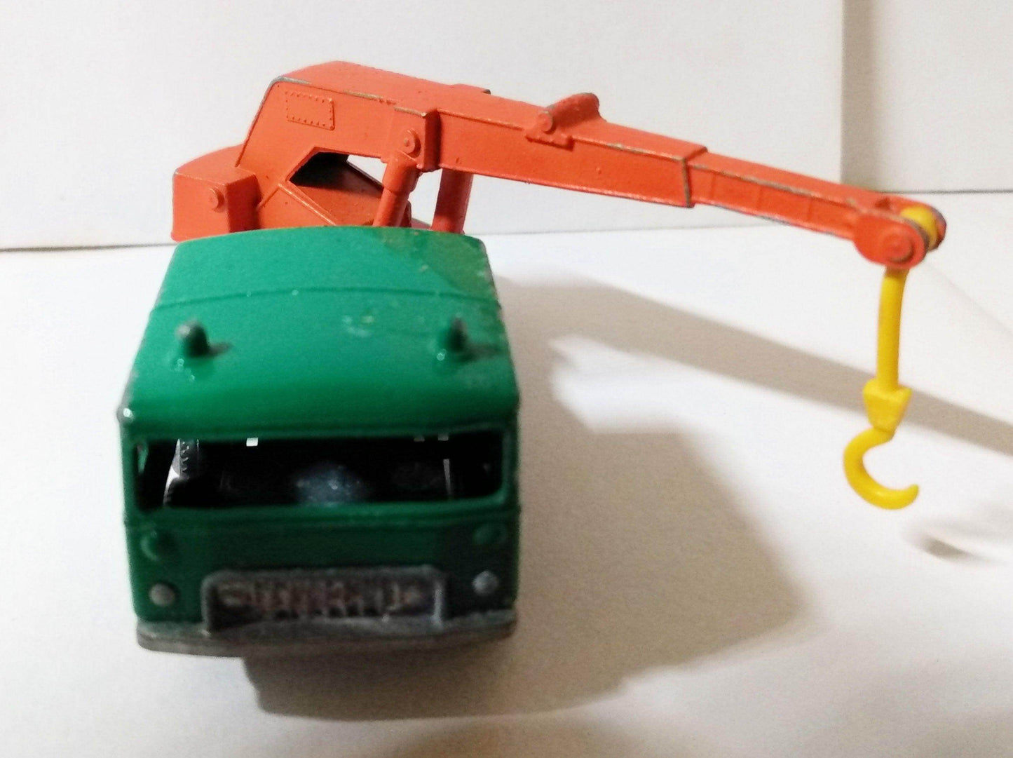 Lesney Matchbox 30 8-Wheel Crane Truck Diecast 1965 England - TulipStuff