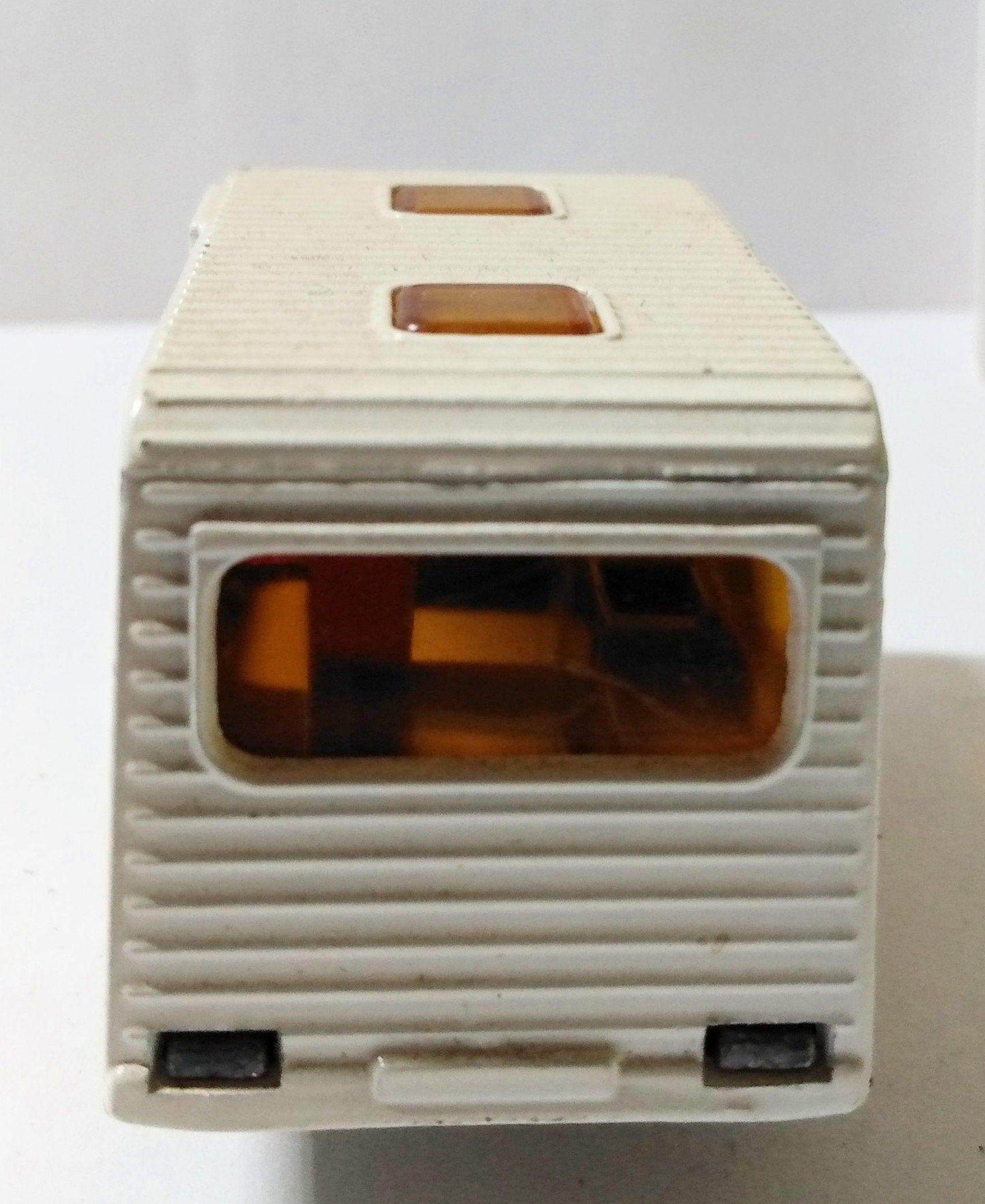 Matchbox 31 Caravan Travel Trailer RV Camper Superfast England 1977 - TulipStuff