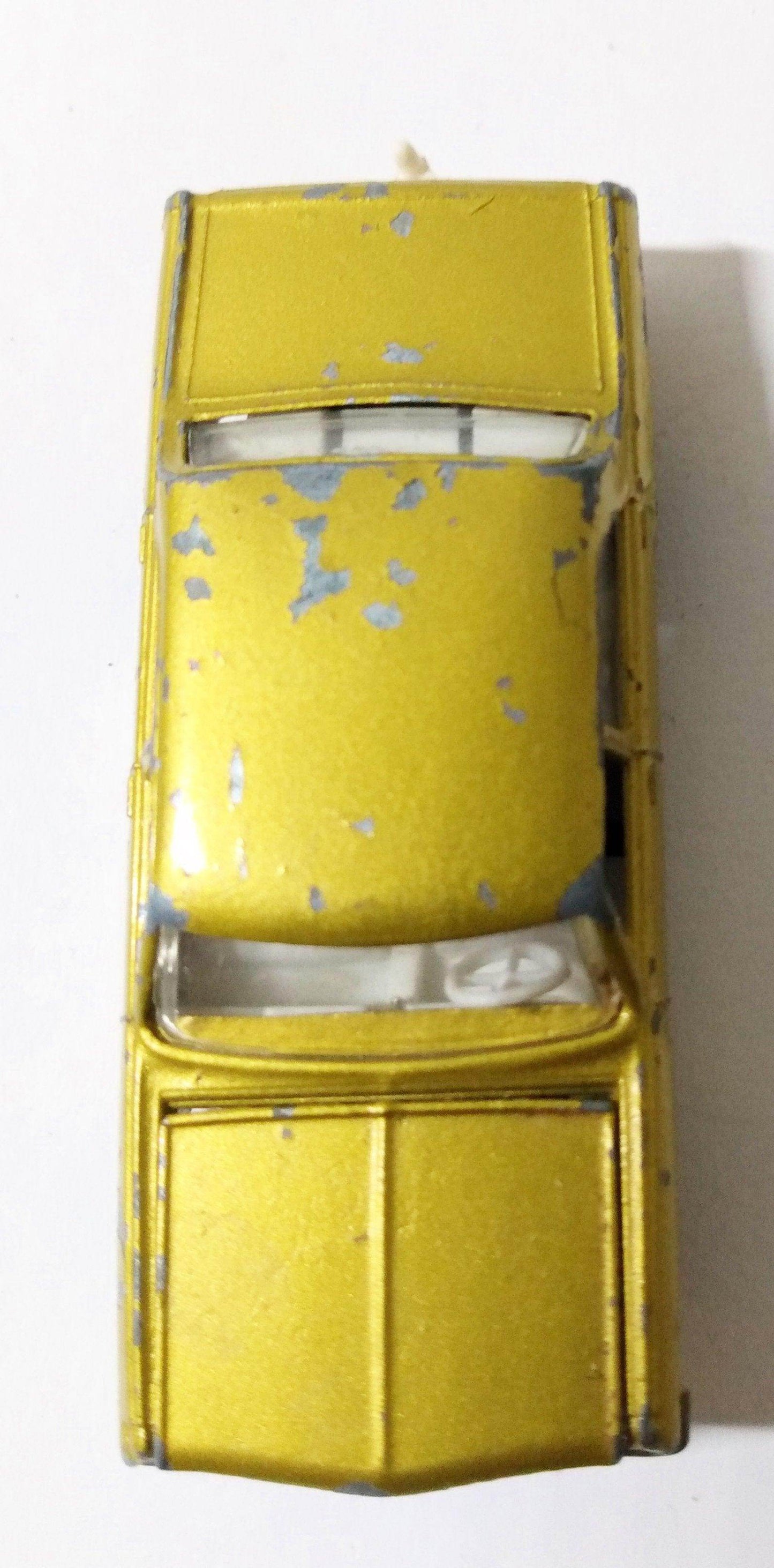 Lesney Matchbox 36 Opel Diplomat Sedan England 1966 - TulipStuff
