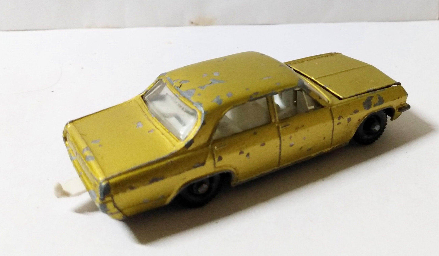 Lesney Matchbox 36 Opel Diplomat Sedan England 1966 - TulipStuff