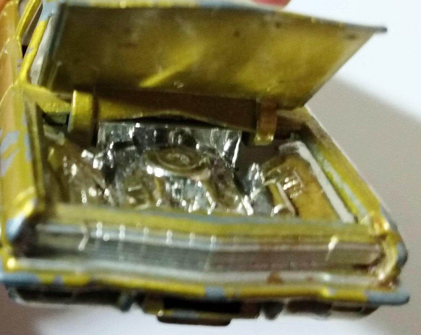 Lesney Matchbox 36 Opel Diplomat Sedan England 1966 - TulipStuff