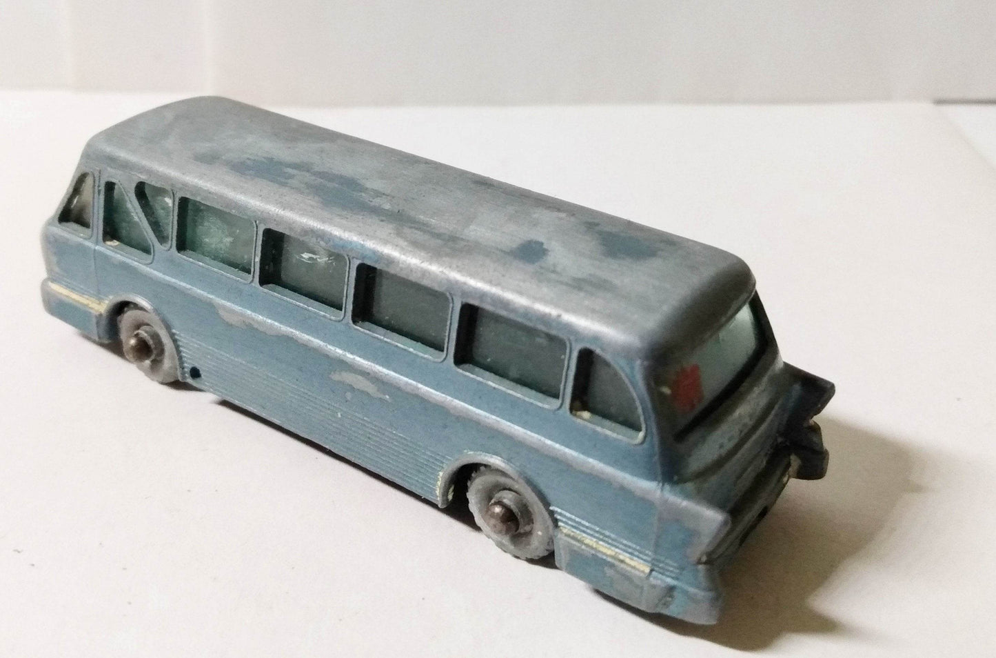 Lesney Matchbox No 40 Leyland Royal Tiger Coach 1961 - TulipStuff