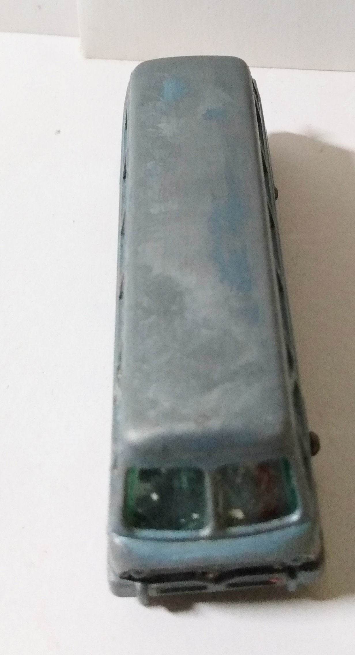 Lesney Matchbox No 40 Leyland Royal Tiger Coach 1961 - TulipStuff