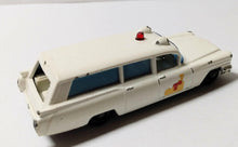 Load image into Gallery viewer, Lesney Matchbox 54 S&amp;S Cadillac Ambulance 1965 England - TulipStuff
