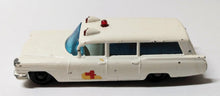 Load image into Gallery viewer, Lesney Matchbox 54 S&amp;S Cadillac Ambulance 1965 England - TulipStuff
