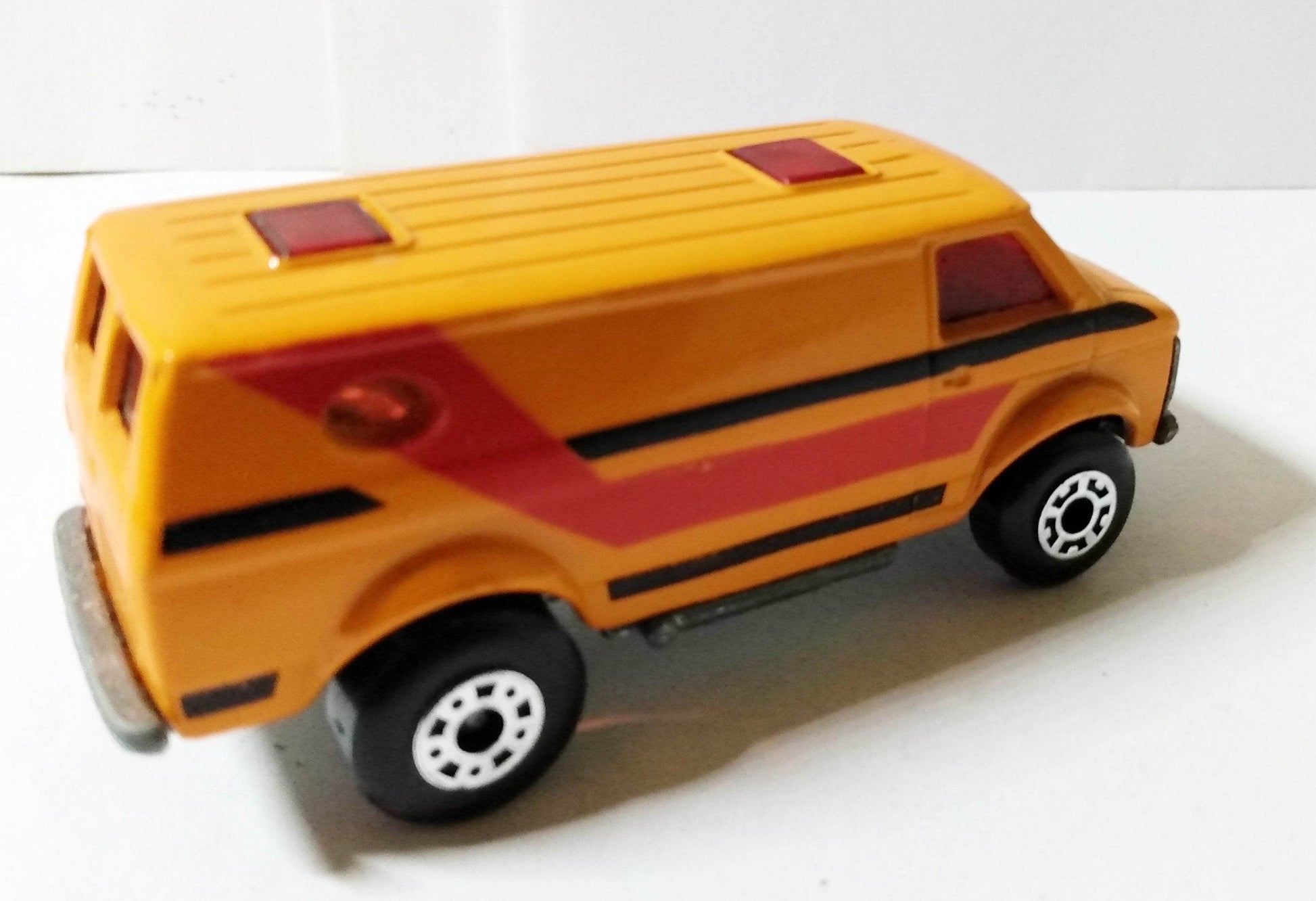 Lesney Matchbox 68 Chevy Van Superfast England 1979 Orange - TulipStuff