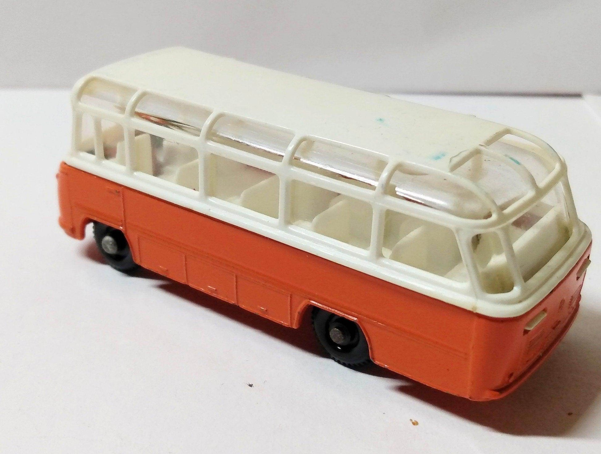 Lesney Matchbox 68 Mercedes Coach Bus 1965 Made in England - TulipStuff