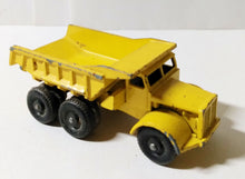 Load image into Gallery viewer, Lesney Matchbox no. 6 Euclid Quarry Dump Truck England 1964 - TulipStuff
