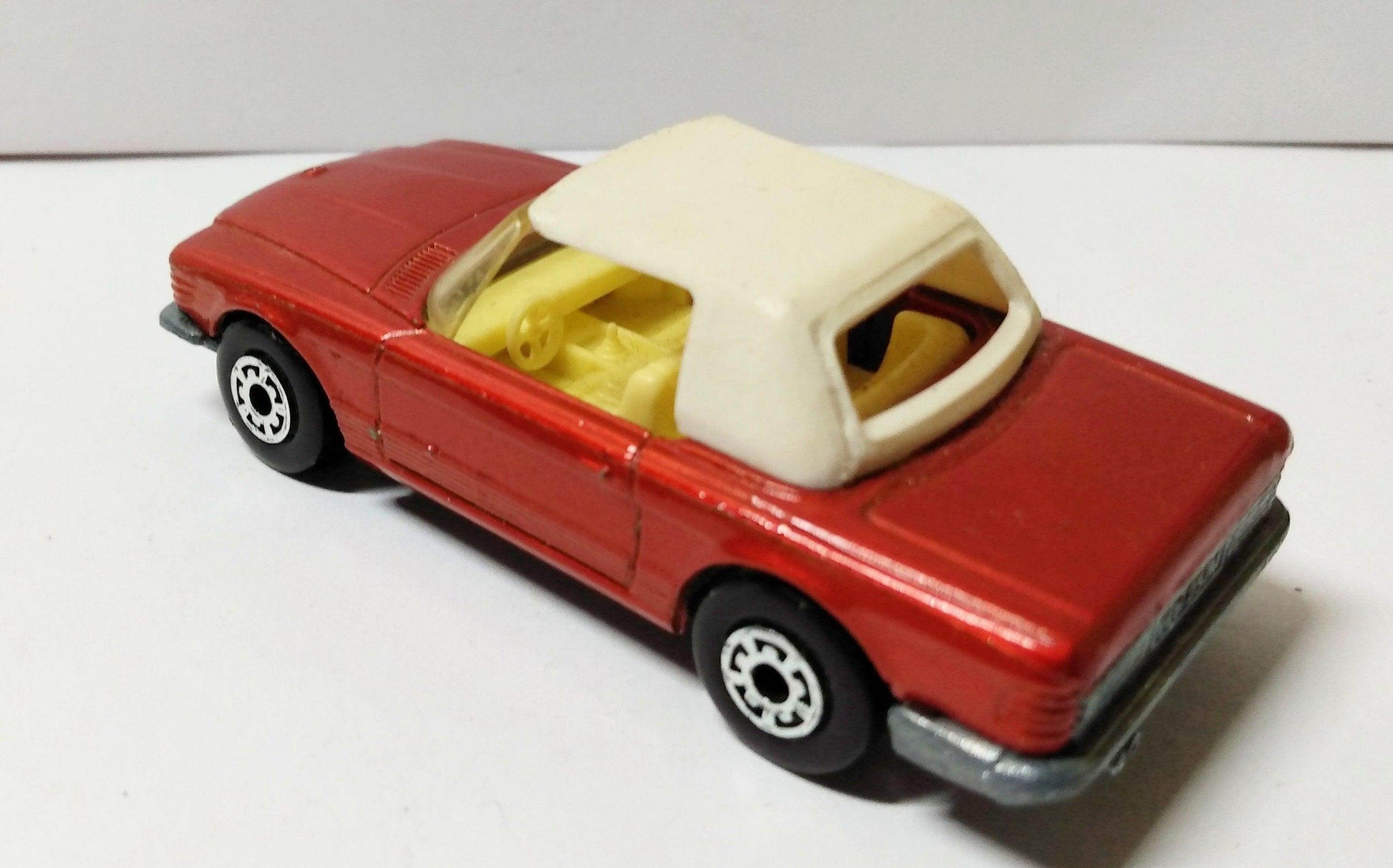 Lesney Matchbox No 6 Mercedes 350SL Superfast England 1973 - TulipStuff