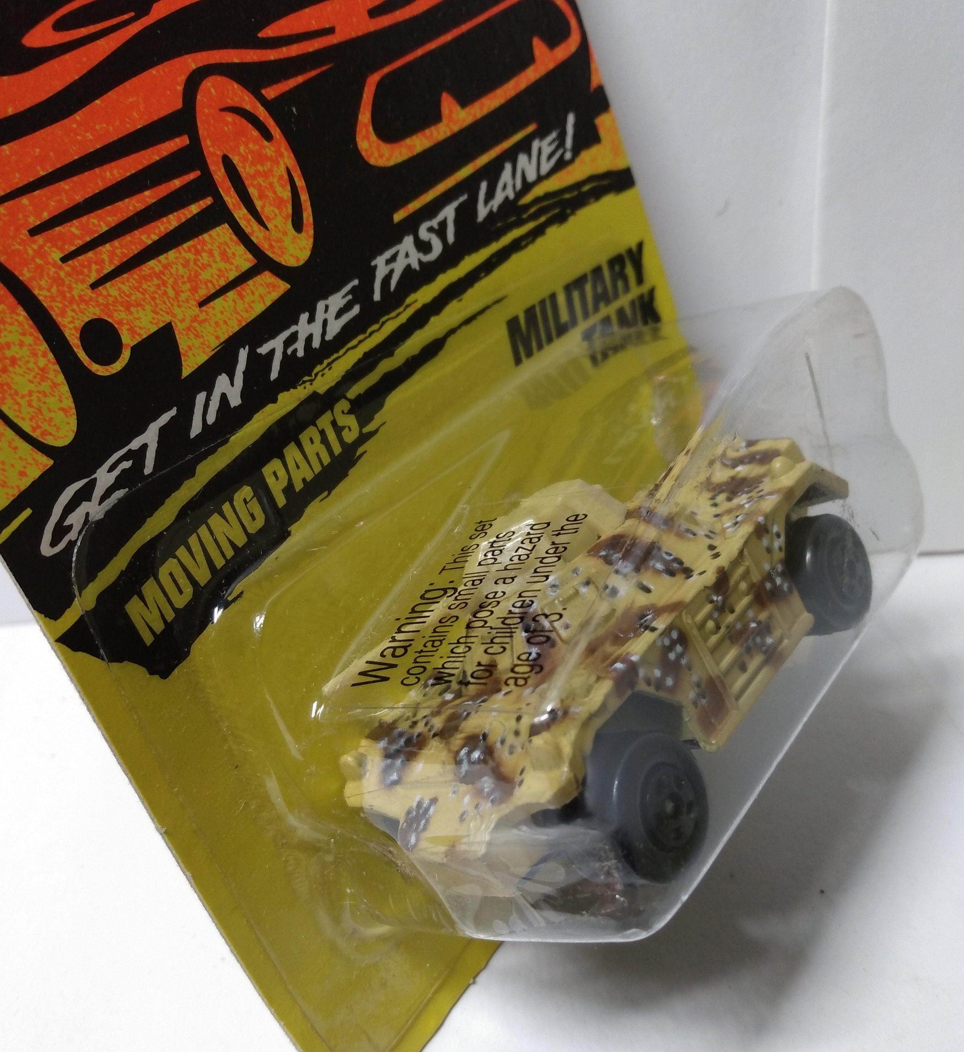 Matchbox 70 Military Tank (Weasel) Camouflage 1993 - TulipStuff