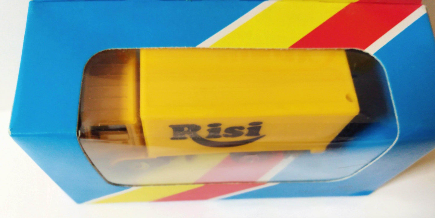 Matchbox MB72 Risi Dodge Commando Delivery Truck 1987 - TulipStuff