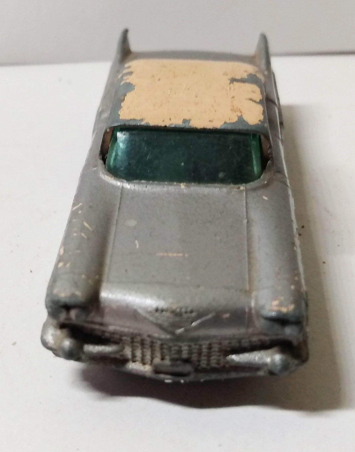 Lesney Matchbox 27 Cadillac Sixty Silver Wheels 1960 England - TulipStuff