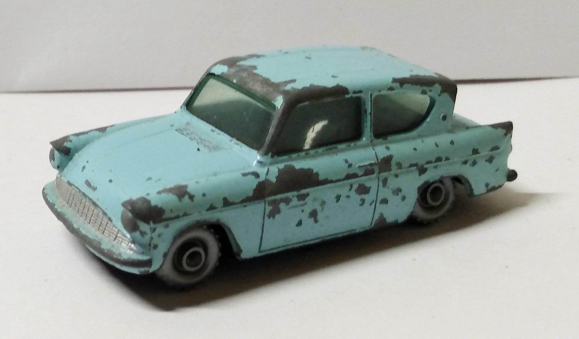 Lesney Matchbox  7 Ford Anglia Light Blue Silver Wheels England 1961 - TulipStuff