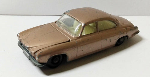 Lesney Matchbox 28 Jaguar Mk 10 Diecast Toy England 1964 - TulipStuff