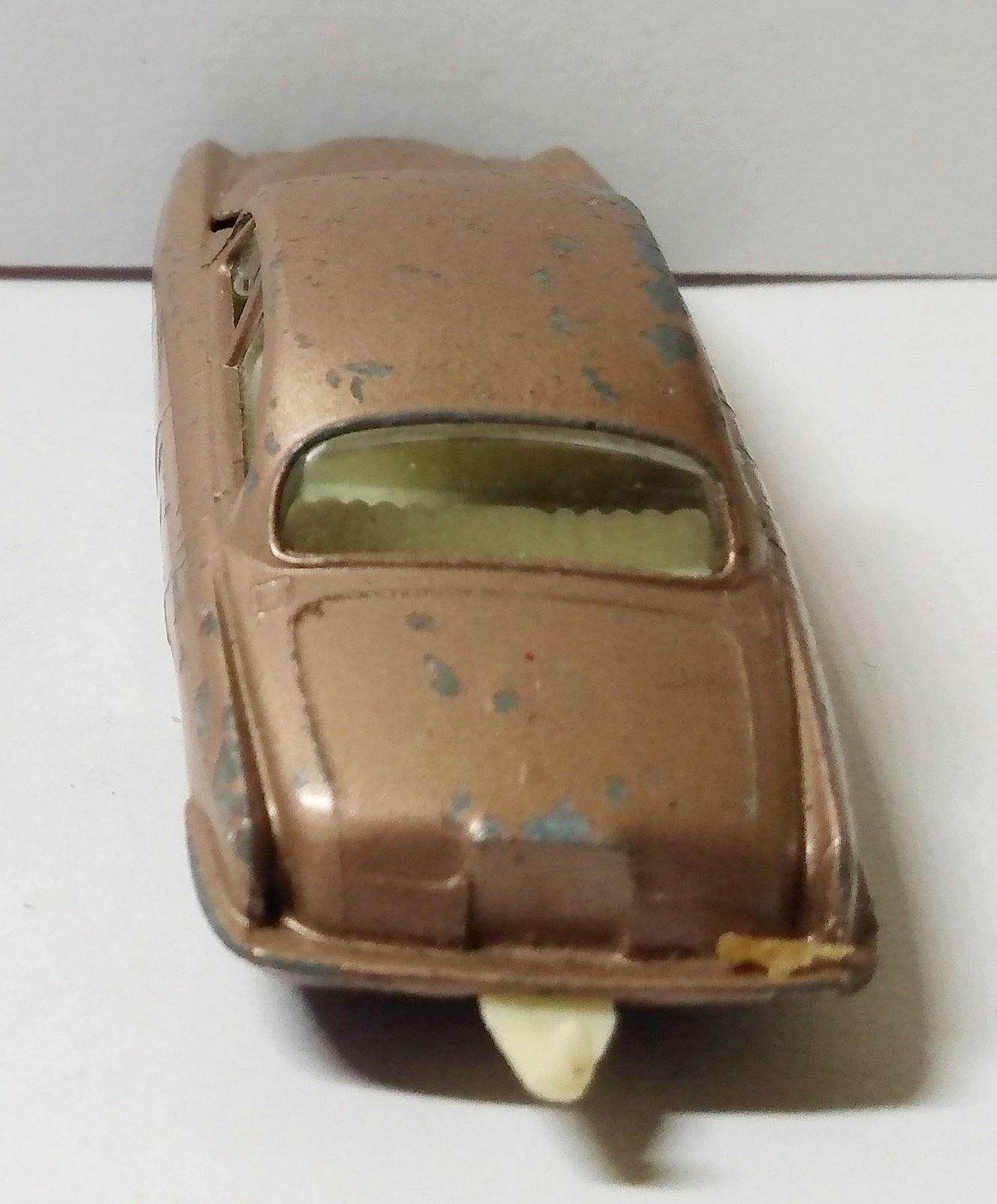 Lesney Matchbox 28 Jaguar Mk 10 Diecast Toy England 1964 - TulipStuff