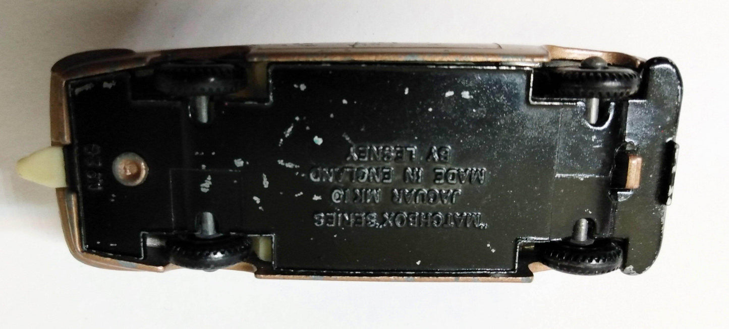 Lesney Matchbox 28 Jaguar Mk 10 Diecast Toy England 1964 - TulipStuff