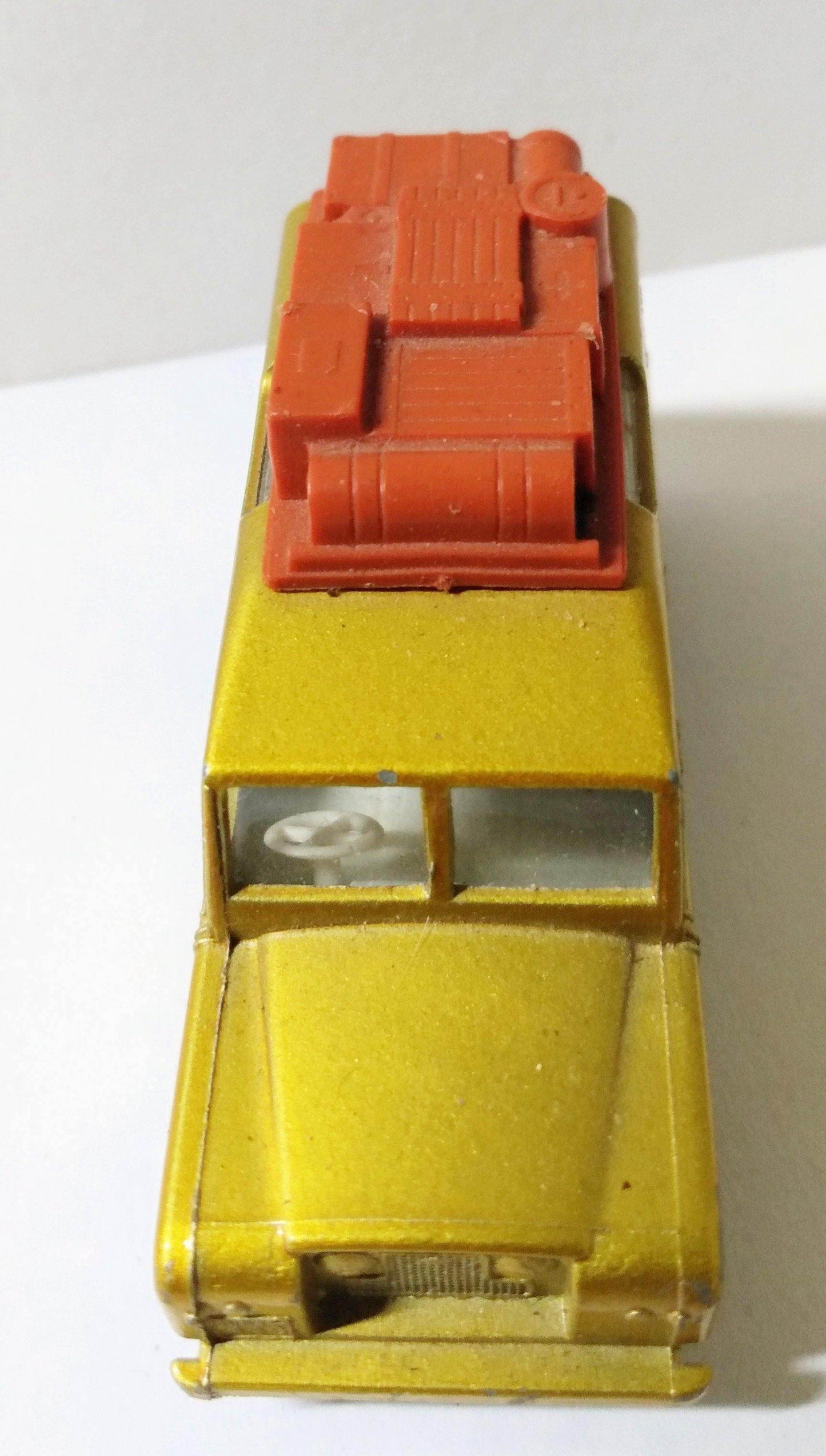Lesney Matchbox 12 Land Rover Safari Superfast Wheels Made in England 1970 - TulipStuff