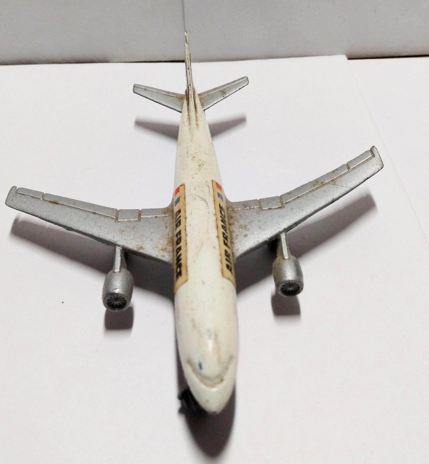 Lesney Matchbox Sky Busters SB3-A Air France Airbus A300B 1973 - TulipStuff