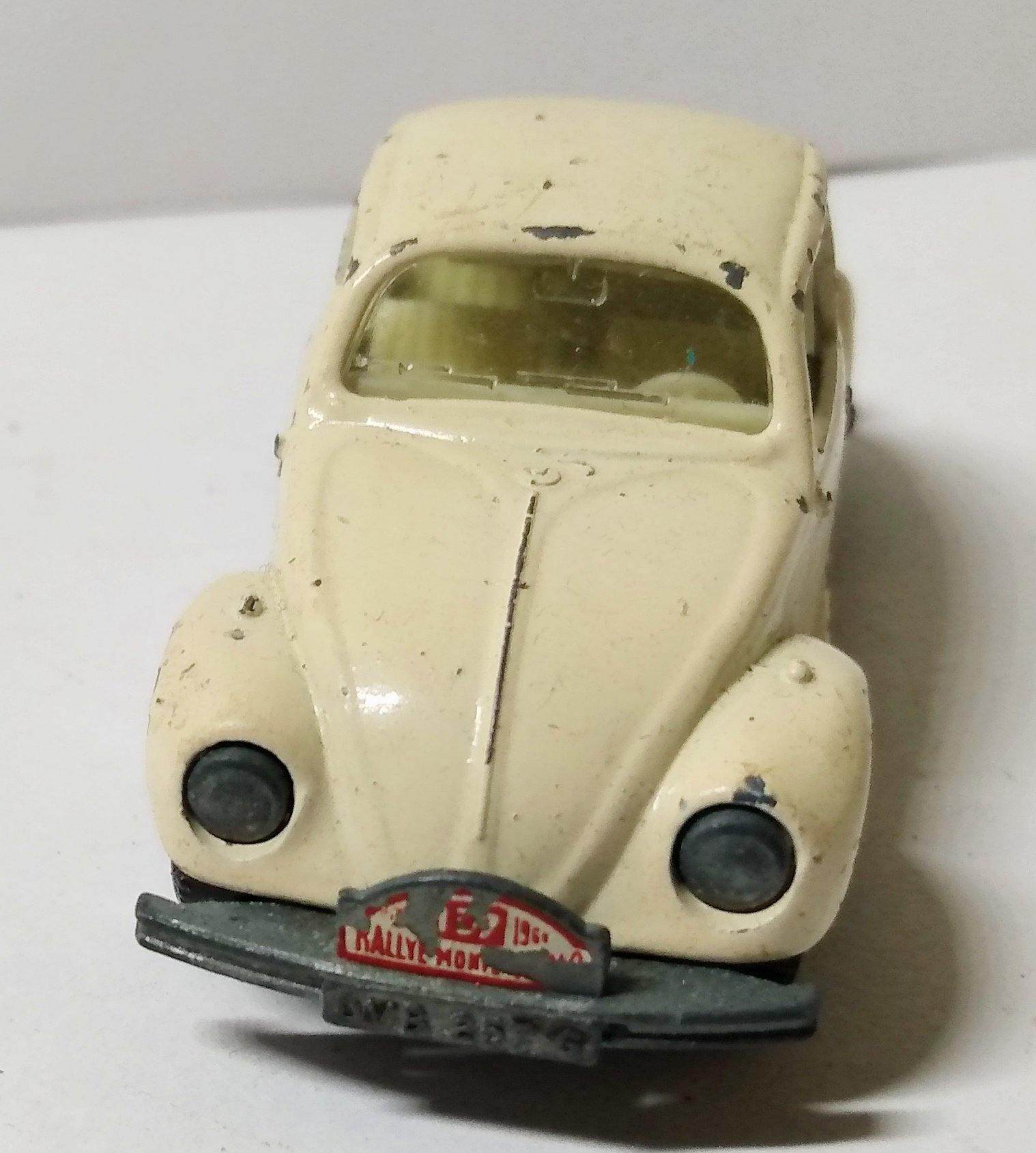 Lesney Matchbox 15 Volkswagen 1500 Saloon VW Beetle England 1968 - TulipStuff