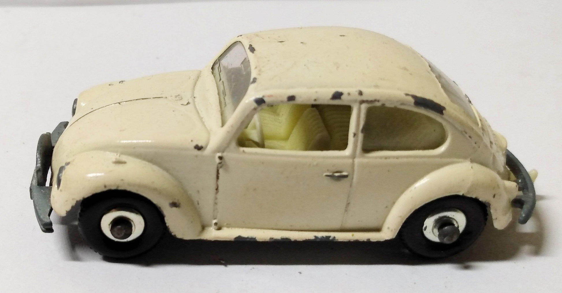 Lesney Matchbox 15 Volkswagen 1500 Saloon VW Beetle England 1968 - TulipStuff