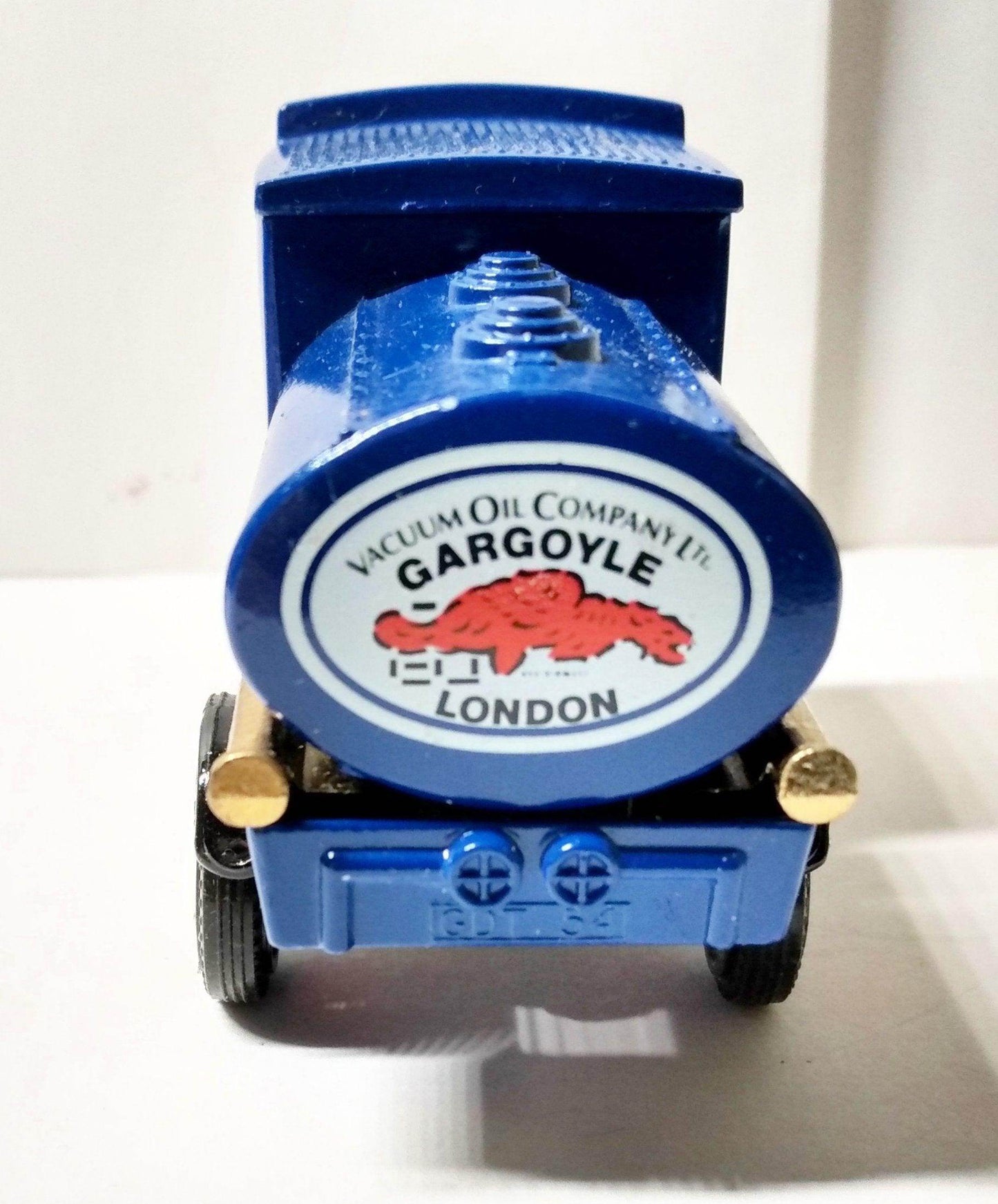 Matchbox Models of Yesteryear Y3 1912 Ford Model T Tanker Mobil Oil - TulipStuff