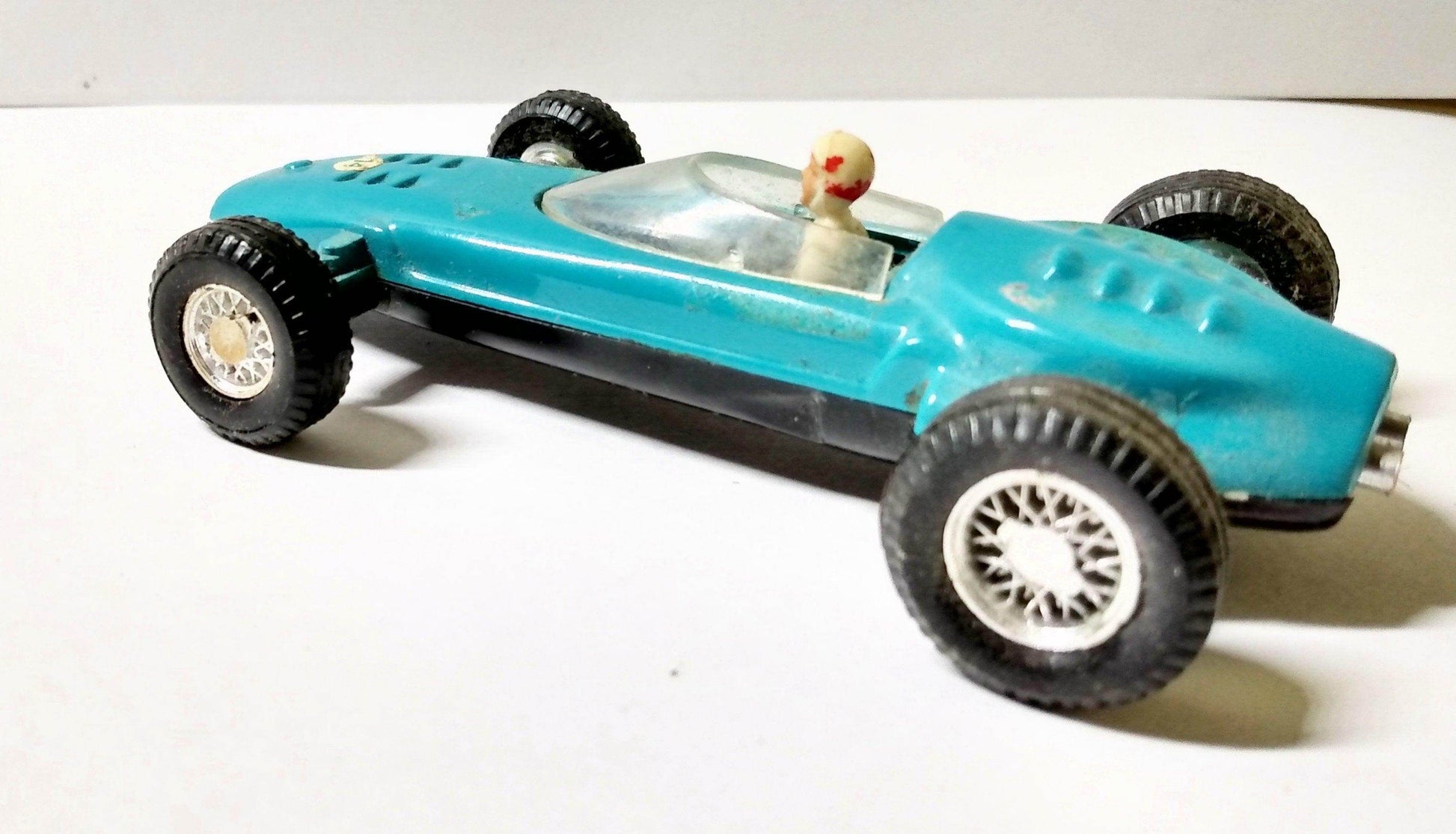 Politoys 201 De Sanctis Formula 3 Race Car 1:41 Scale Plastic 1965 - TulipStuff