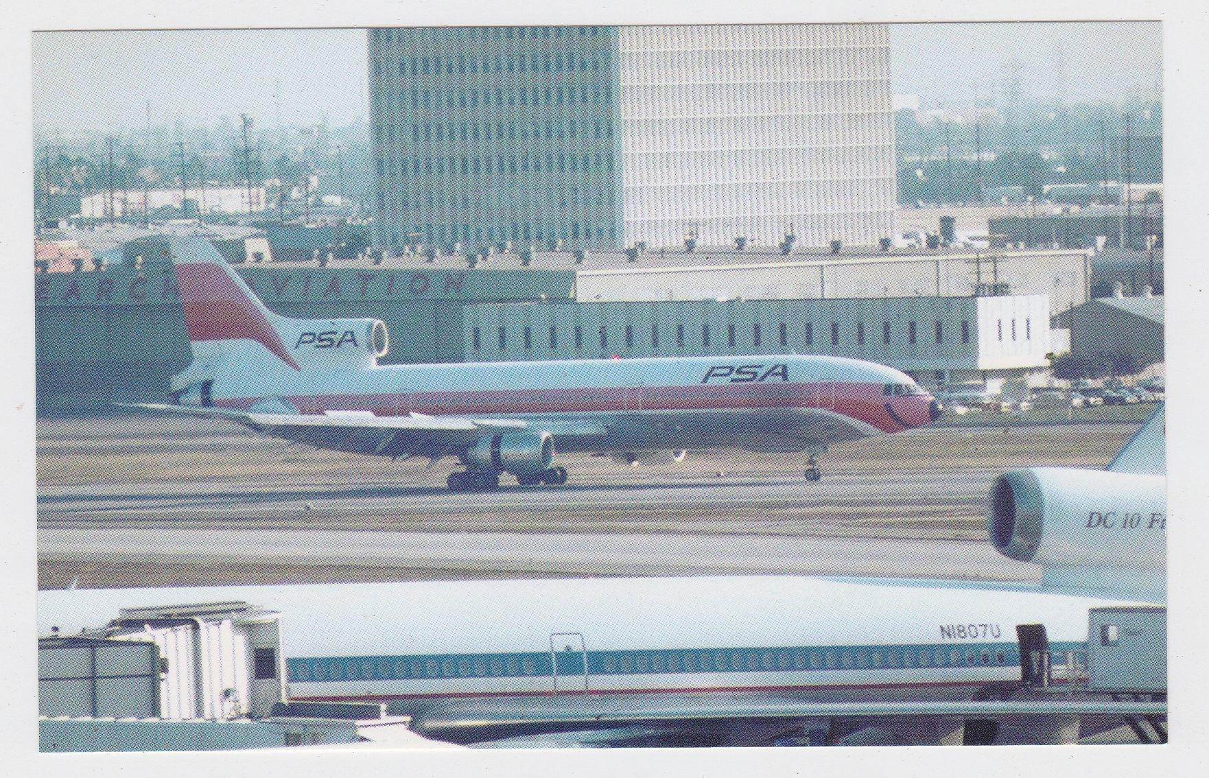 PSA Pacific Southwest Airlines Lockheed L-1011 Postcard - TulipStuff