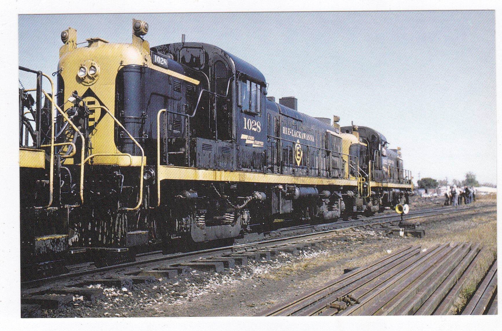 Erie Lackawanna Alco RS3 Diesel Locomotive Train Postcard - TulipStuff