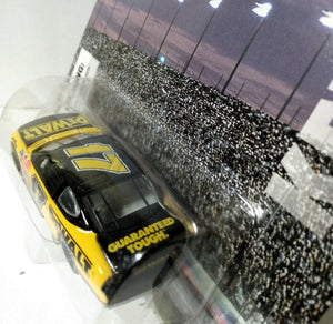 Team Caliber Pit Stop 2001 Matt Kenseth #17 DeWalt Ford Taurus - TulipStuff