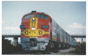 AT&SF Santa Fe The Chief Passenger Train And Warbonnet F7 Locomotive - TulipStuff