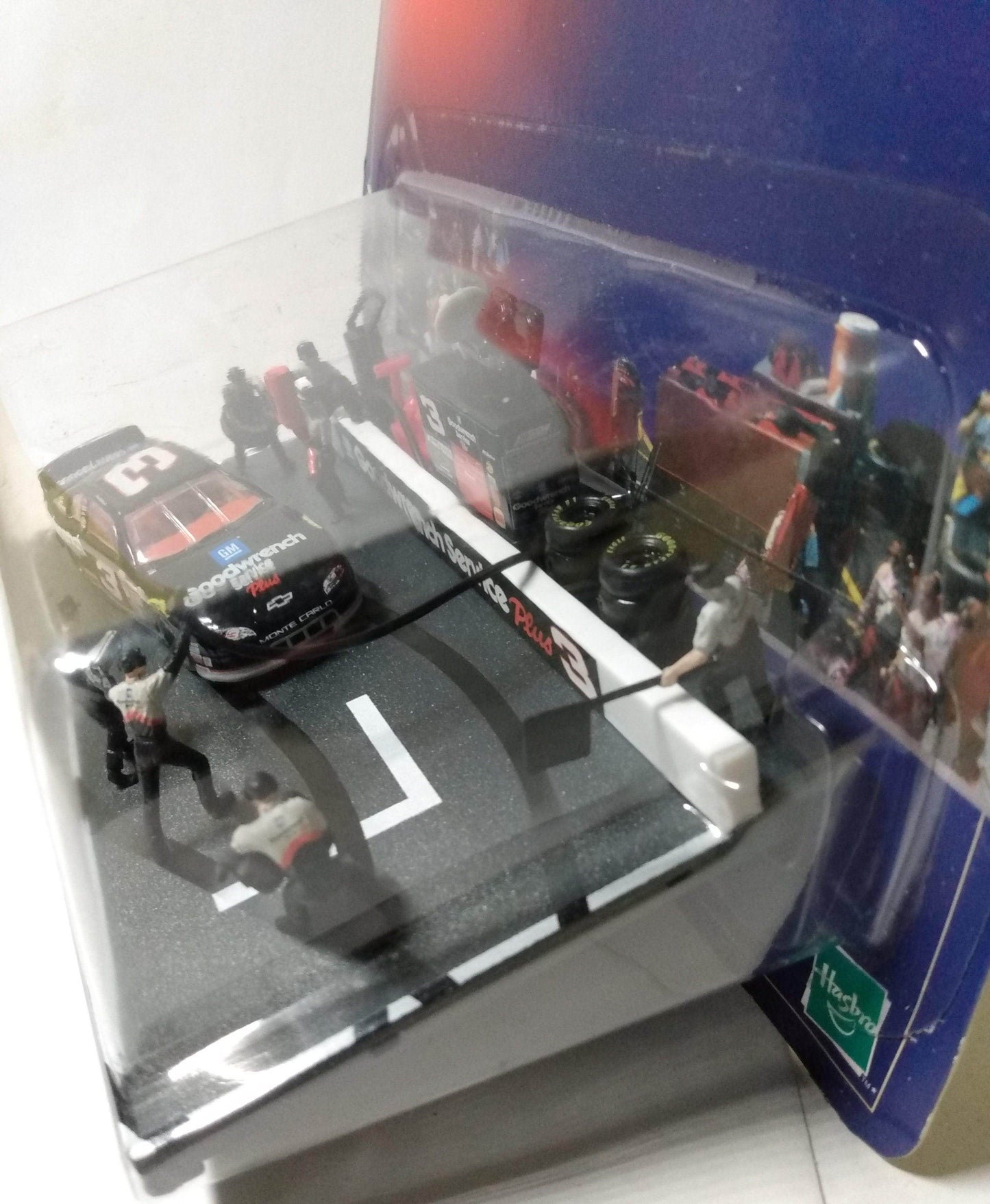 Winners Circle Pit Row Dale Earnhardt Pulling In Goodwrench Nascar - TulipStuff